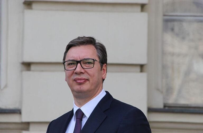 Aleksandar Vučić govori o odgovornosti za infrastrukturne propuste