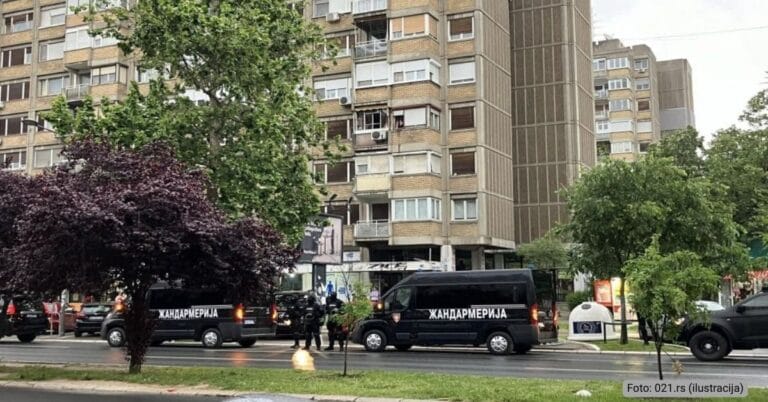 Žandarmerija u Bačkom Petrovcu pre protesta