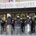 Protesti ispred Filozofskog fakulteta u Novom Sadu