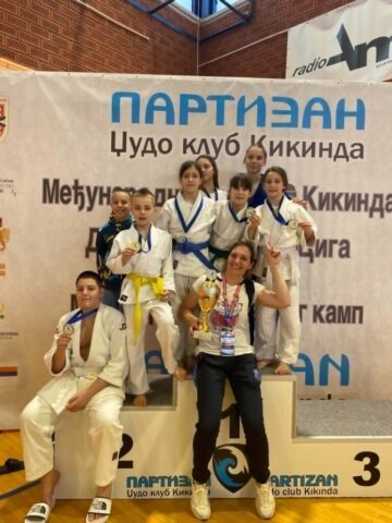 Mladi džudisti iz Beočina osvojili 12 medalja na Prvenstvu Vojvodine i turniru u Kikindi