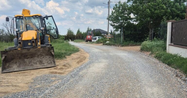 Radovi na asfaltiranju ulica u Rakovcu na području Belegira i Salaksija