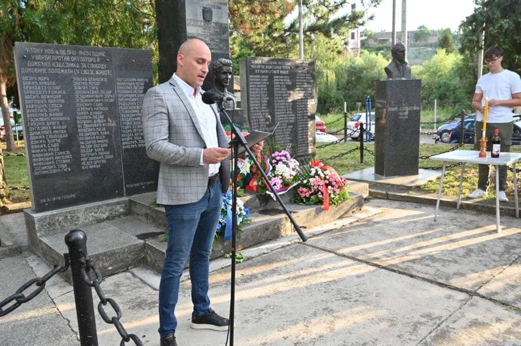 Mihajlo Božić na obeležavanju Dana Mesne zajednice Čerević