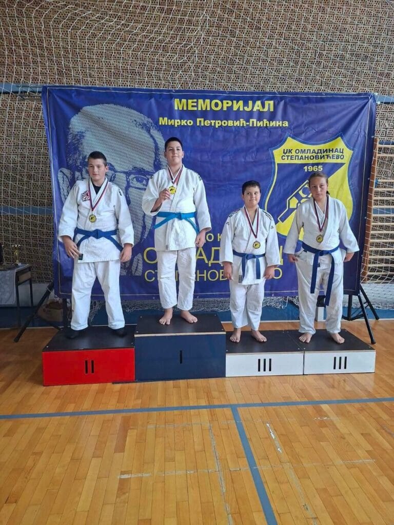Mladi džudisti Cementa sa zlatnim medaljama na memorijalu Mirko Petrović Pićina 2026 – foto: Sportski savez opštine Beočin