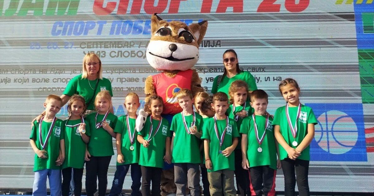 Predškolci iz Beočina sa medaljama na Sajmu sporta 2026 — foto: Sava Vuković, Zorana Stojić, Goran Vještica i Vesna Tolimir Ižak