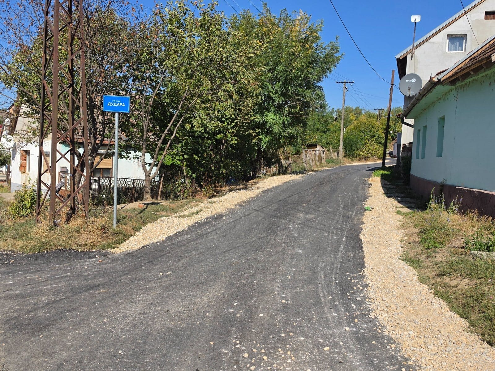 Novoasfaltirana Ulica Dudara u Suseku – foto: Beočin Uživo
